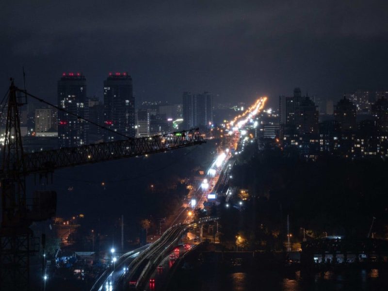 Руските атаки срещу енергийната мрежа на Украйна се засилват с наближаването на зимата