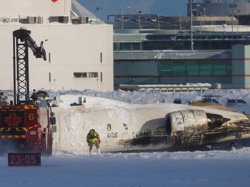 2 делта самолета се сблъскват на летището в Ню Йорк в Лагуардия