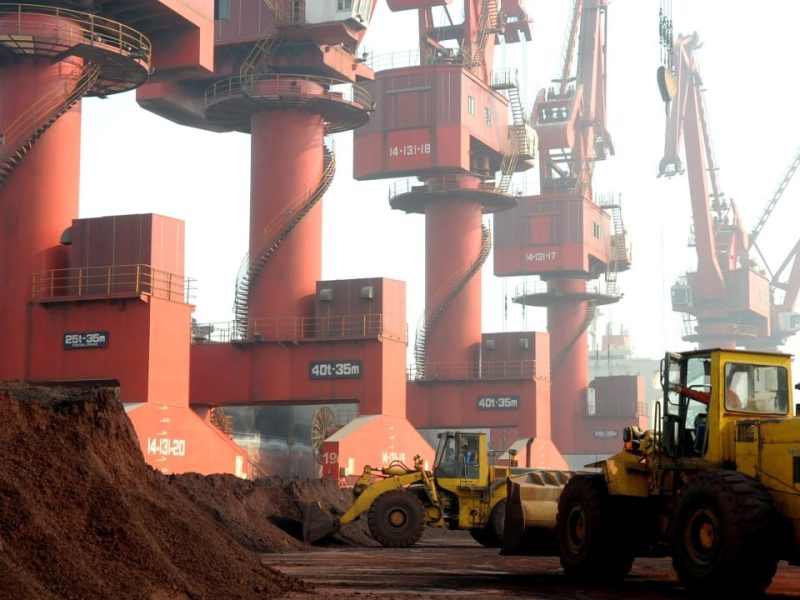 | Как работи лостът на китайските редкоземни елементи – ограничения, рискове и глобални реакции