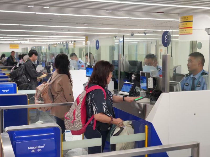 Летище Хайкоу въведе 24-часов безвизов транзит за международни пътници