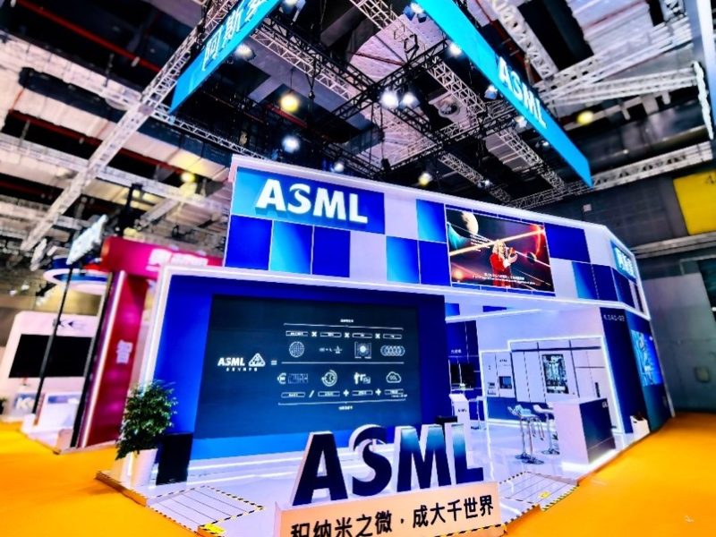 Китай е от решаващо значение за глобалния растеж на ASML, казва изпълнителен директор