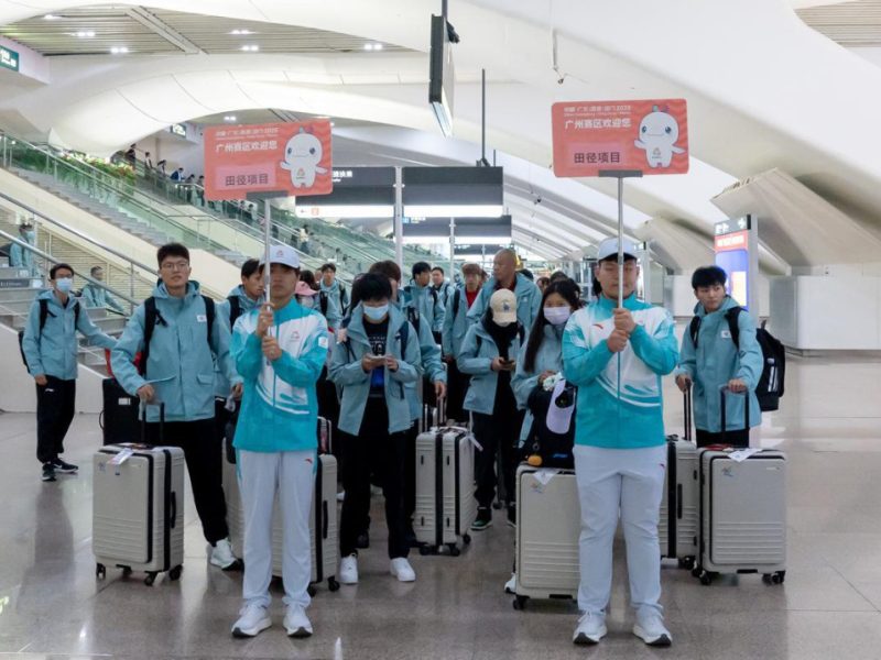 Тайландски студенти заснемат живота в Ухан за фотоконкурс