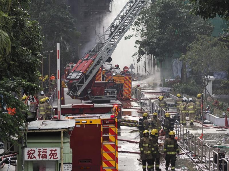 Пожарогасителни и спасителни операции в пожар в жилищен район на Хонконг приключиха в 10:18 сутринта: противопожарна служба