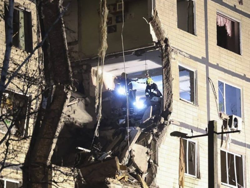 Украински командир е обвинен в организиране на група на фронтовата линия след руски удар, убити 19 души