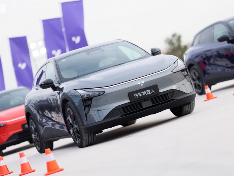 Baidu-Geely JV изпитва финансови затруднения в сектора на електромобилите