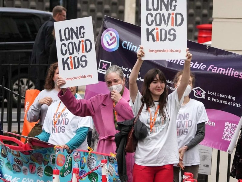 „Твърде малко, твърде късно“: бившето правителство на Обединеното кралство беше критикувано за първоначалната си реакция срещу Covid-19