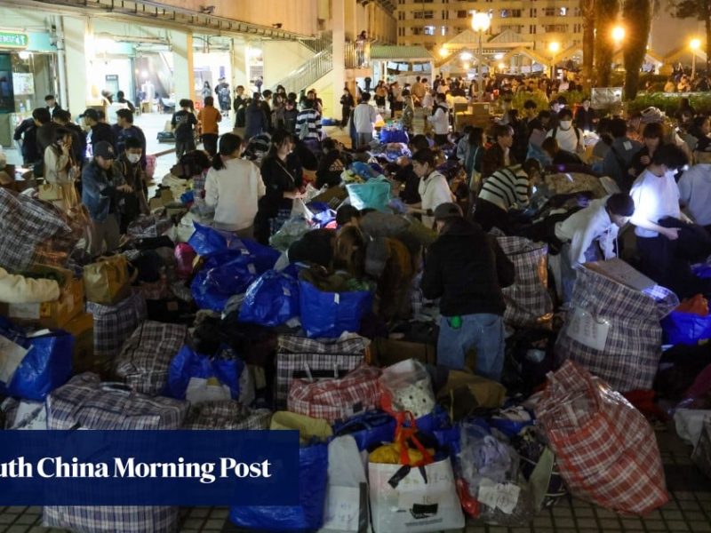 Хонконг се обединява в подкрепа на жертвите от пожарите в Тай По
