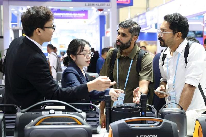 Подчертани са ключови стъпки за повишаване на международната репутация на RMB