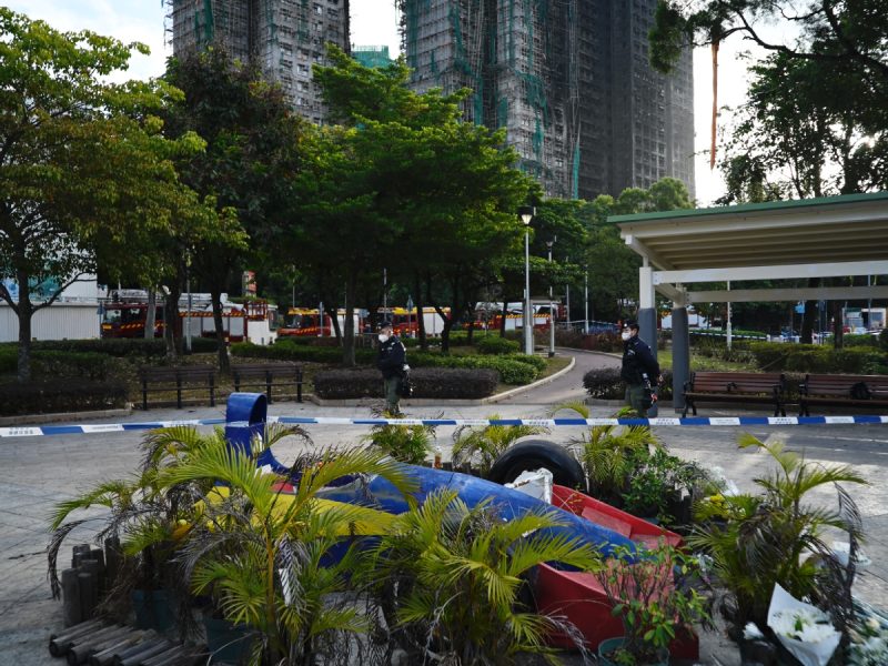 Правителството на HKSAR обещава безплатни жилища за жертвите на пожар в Тай По, докато домовете не бъдат възстановени