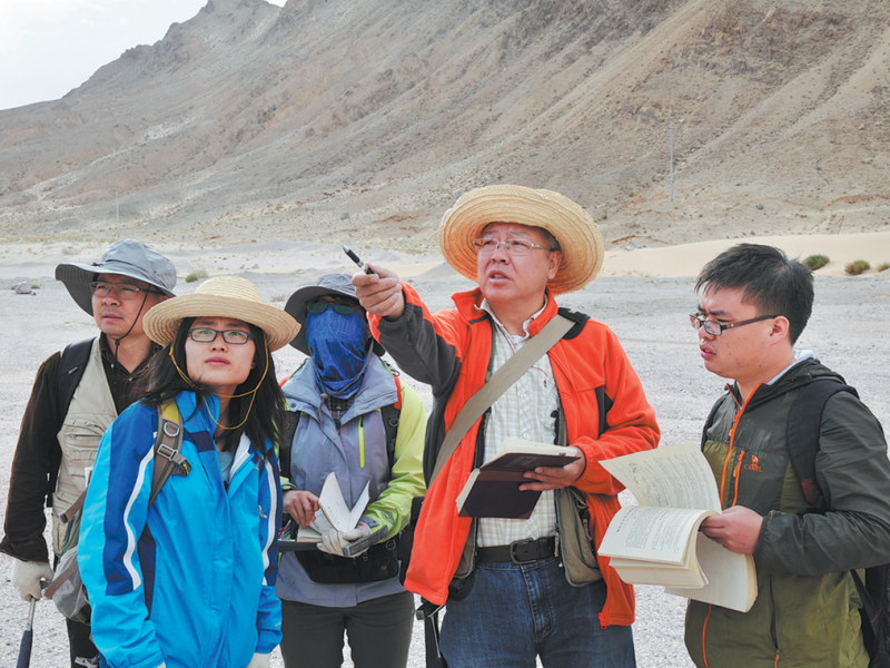 Изследовател разкрива тайните на ранния живот на Земята