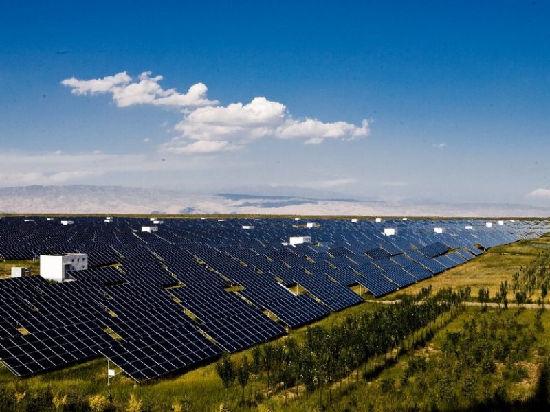 Инсталираният мощностен капацитет на Китай непрекъснато нараства