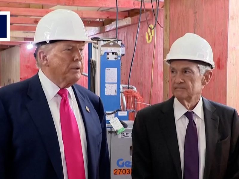 Федералният резерв на САЩ понижи лихвения процент с четвърт пункт, докато политиците претеглят перспективите за инфлация