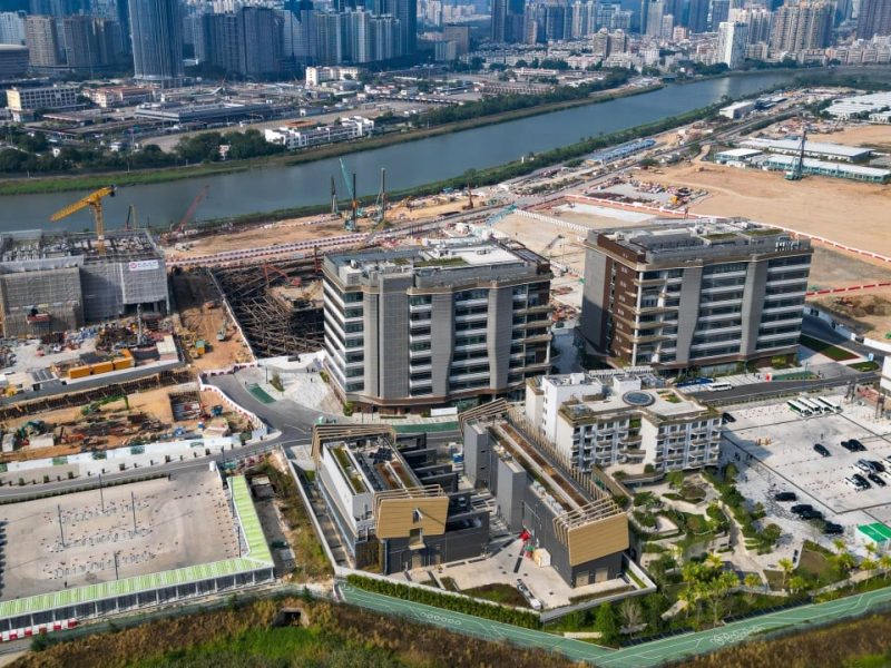 Джон Лий от Хонконг иска да ускори растежа на I&T сектора. И така, какъв е планът?