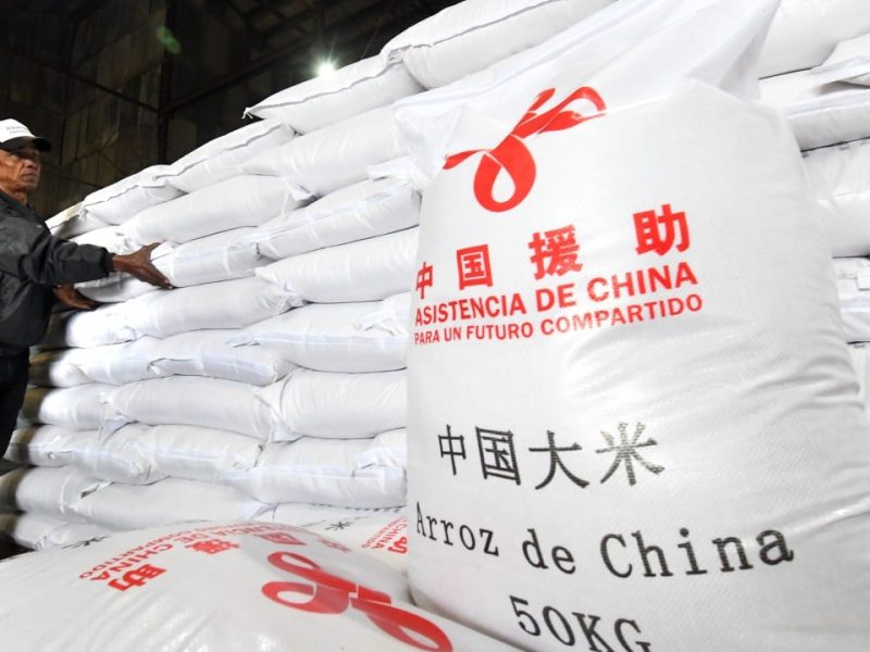 Китай изпраща спешна хранителна помощ на Куба, тъй като санкциите на САЩ влошават недостига