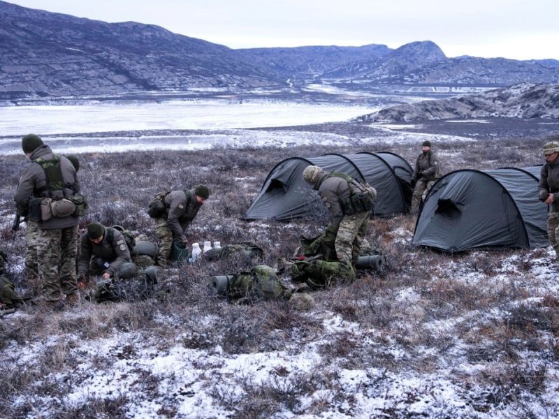 Тръмп изпраща „страхотна“ болнична лодка за лечение на „болни“ хора в Гренландия