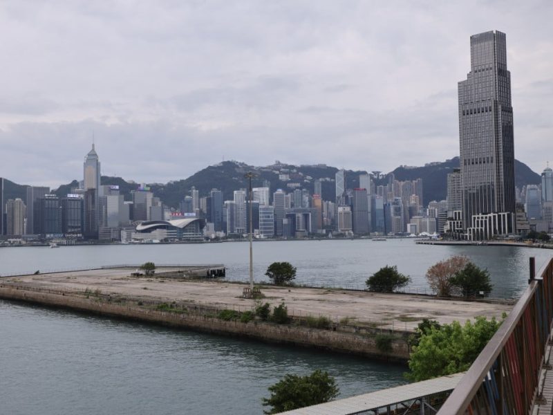 Фирма, свързана с континентален Китай, печели сделка за управление на пристанищното пространство на Хонконг