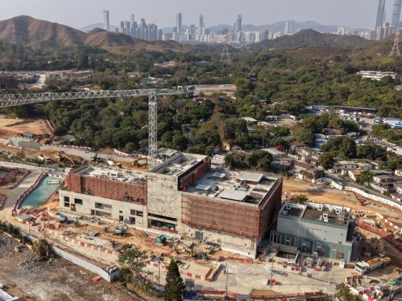 Хонконг въвежда собствени железопътни стандарти за подобряване на безопасността и устойчивостта