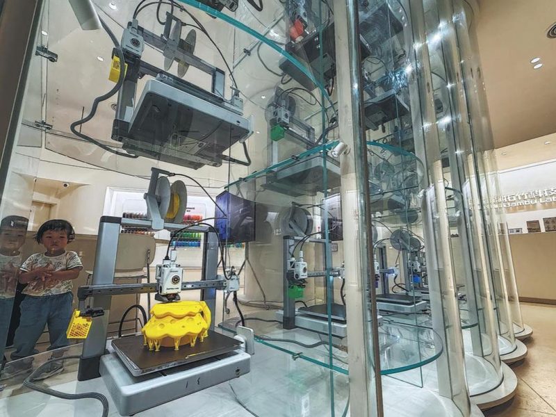 Китай използва високотехнологичното производство за глобално предимство