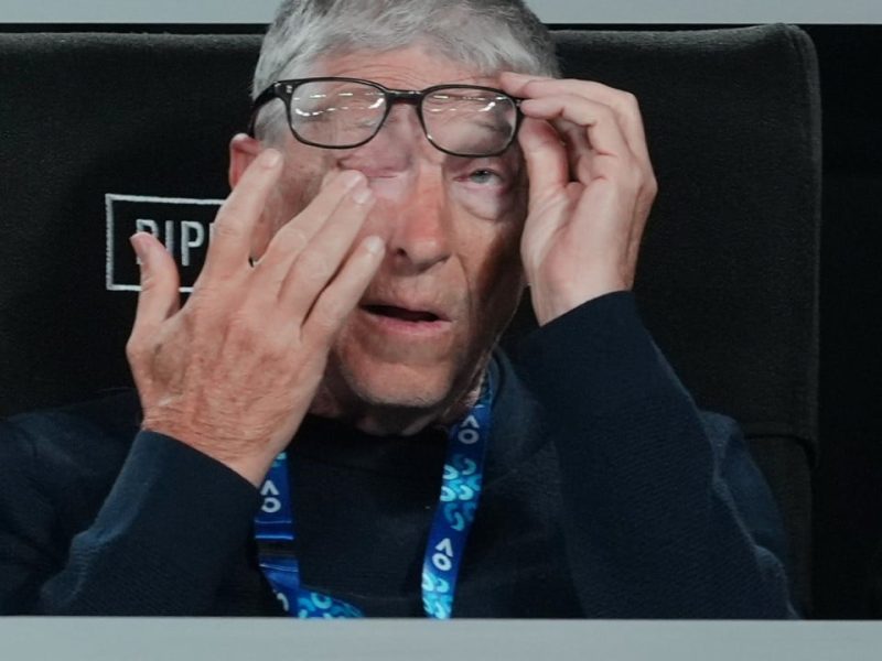 Бил Гейтс казва, че е имал афери с 2 рускини, отрича връзки с жертвите на Епщайн