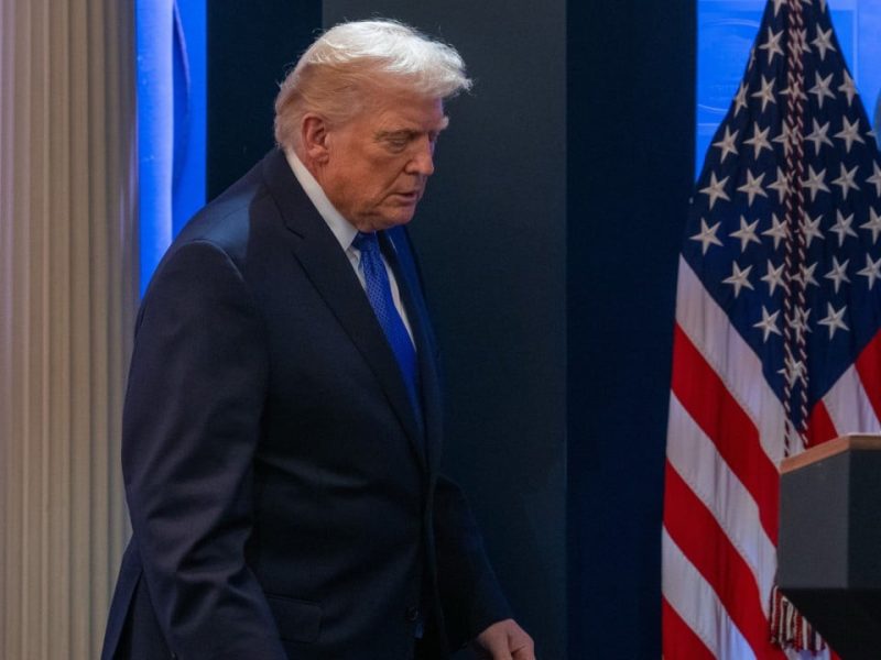 Готов ли е китайският Си да приеме отслабения Тръмп след неуспеха на митата на Върховния съд на САЩ?