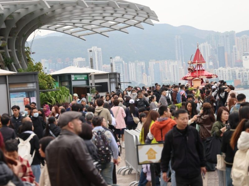 11,38 милиона се очаква да преминат границите на Хонконг през периода на Лунната Нова година