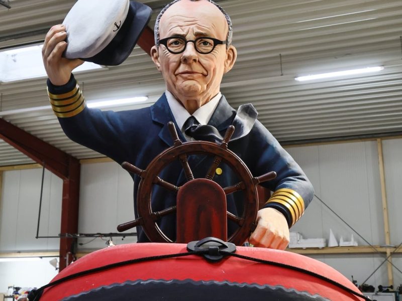 Дръзкият танц на Тръмп със Статуята на свободата заглавие на германския карнавал