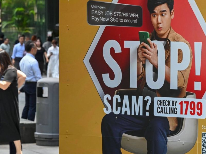 Още малайзийски измамници се насочват към базирани в Сингапур жертви, за да предават пари, злато на „мулета“