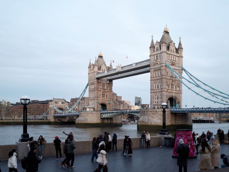 Заявленията не достигат целта, тъй като 670 жители на Хонконг се установяват в Обединеното кралство с BN(O) виза