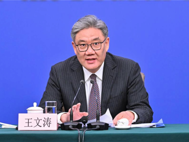 Китай се стреми да увеличи вноса, за да постигне търговски баланс