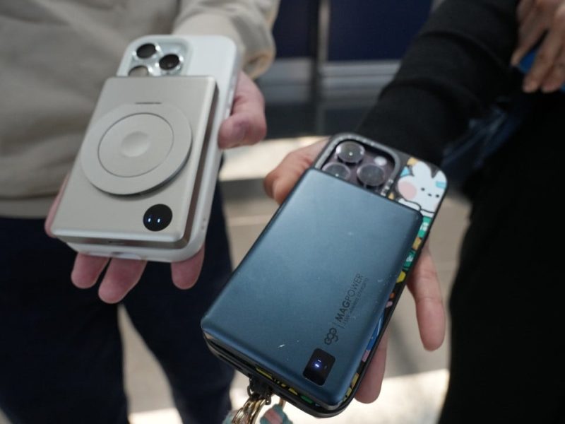 Летището в Хонг Конг ограничава захранващите банки до 2 на пътник в съответствие с глобалното правило