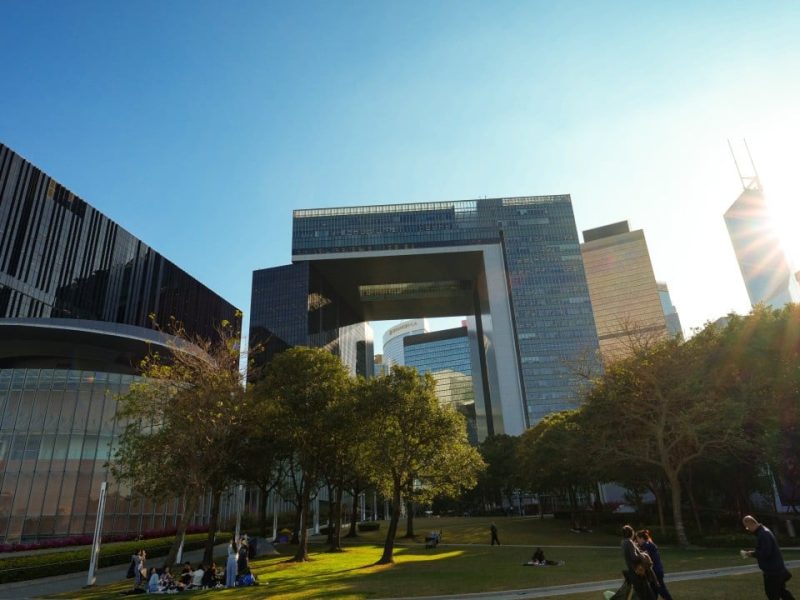 Правителството трябва да проверява ръководителите на отдели „внимателно“ според новата система: Regina Ip