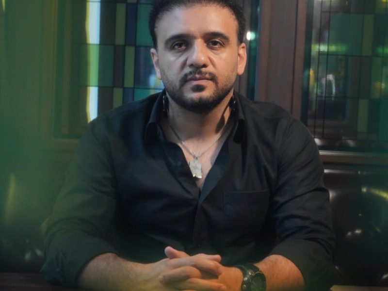 Тревожни дни, безсънни нощи за младите иранци в Хонконг, докато войната бушува