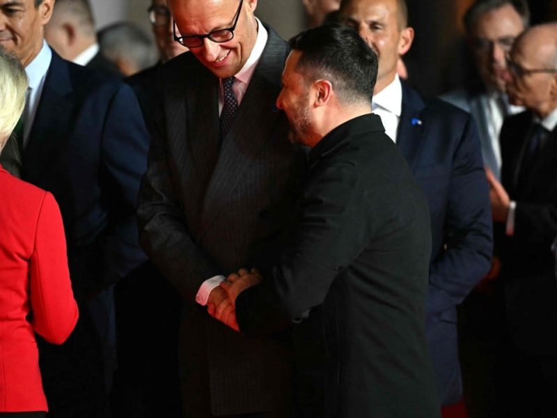 Мерц от Германия казва, че няма „незабавно“ членство на Украйна в ЕС, предлага Киев да се присъедини към срещи