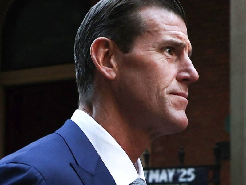 Награден австралийски войник е изправен пред 5 обвинения в убийство в разследване на афганистанските военни престъпления