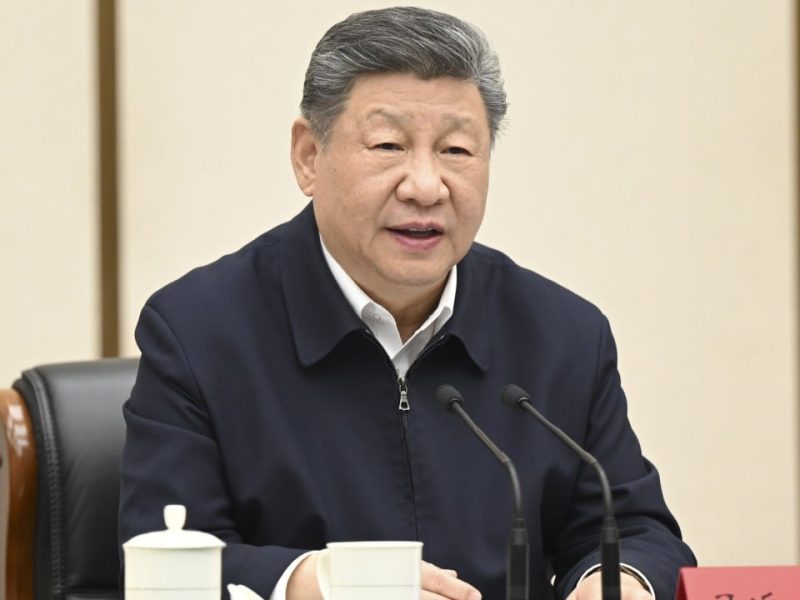 Си Дзинпин подкрепя сектора на услугите за захранване на следващата фаза на растеж на Китай