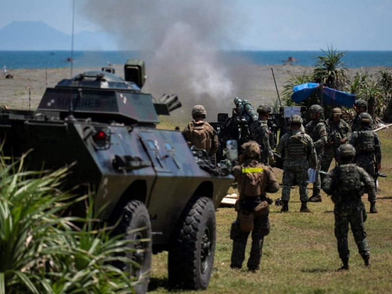 Връзките между САЩ и Филипините навлизат в „по-зряла“ фаза с планирано депо за гориво